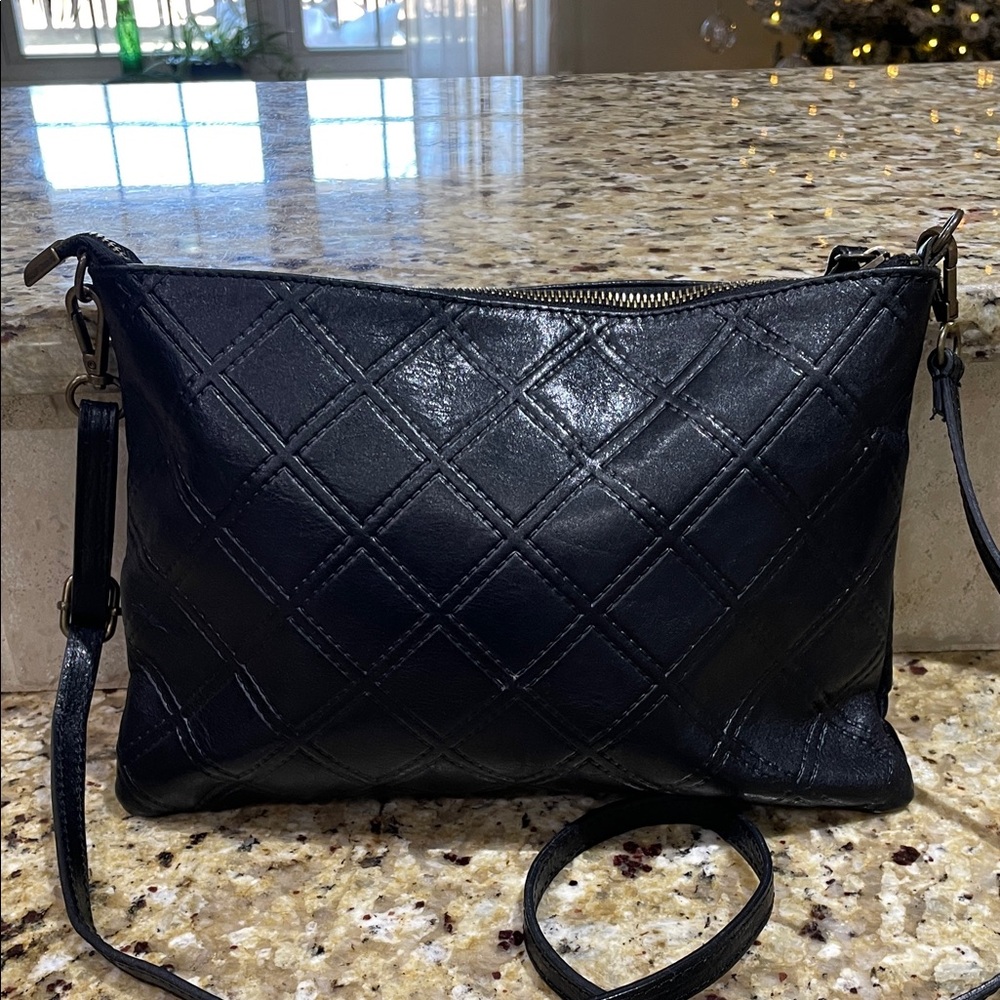Pratesi Italian Leather Black Quilted Crossbody Bag with Crest - Picture 4 of 10